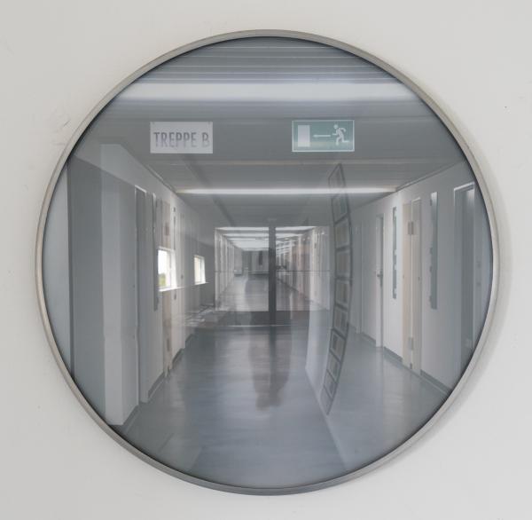 Looking Glass, 3. Straße 